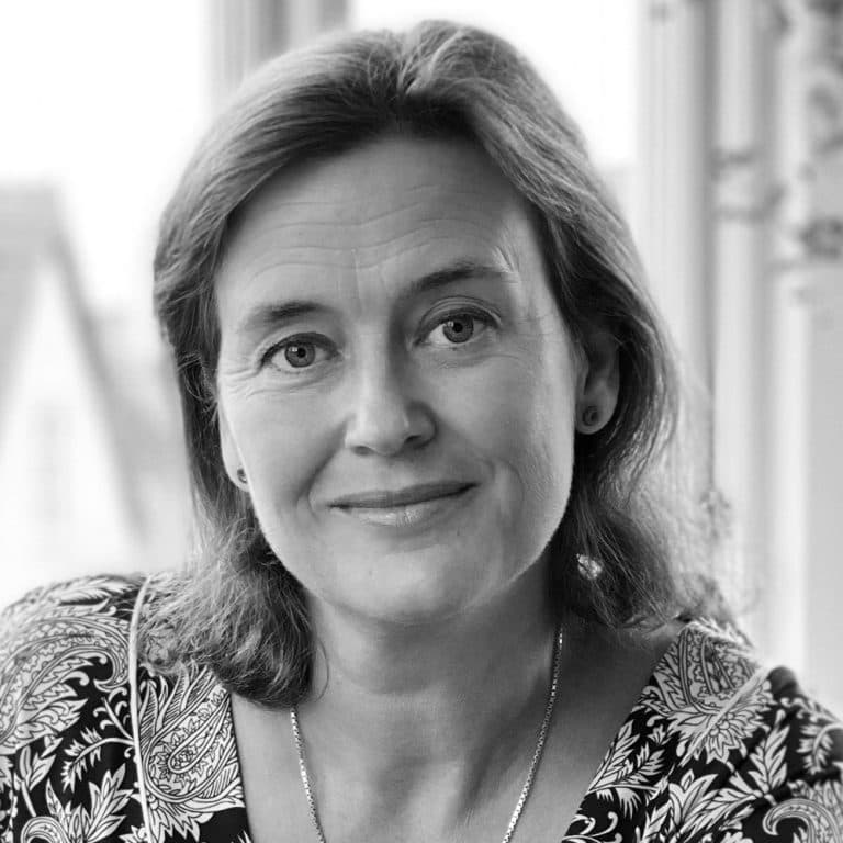 Dr Lisa Norén